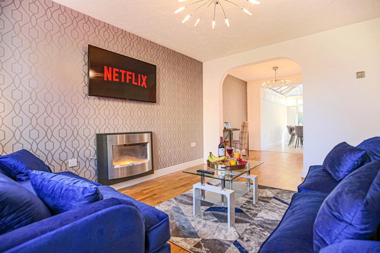 Cosy 3 Bed House To Bicester Outlet For Big Group By Platinum Key Properties Luaran gambar